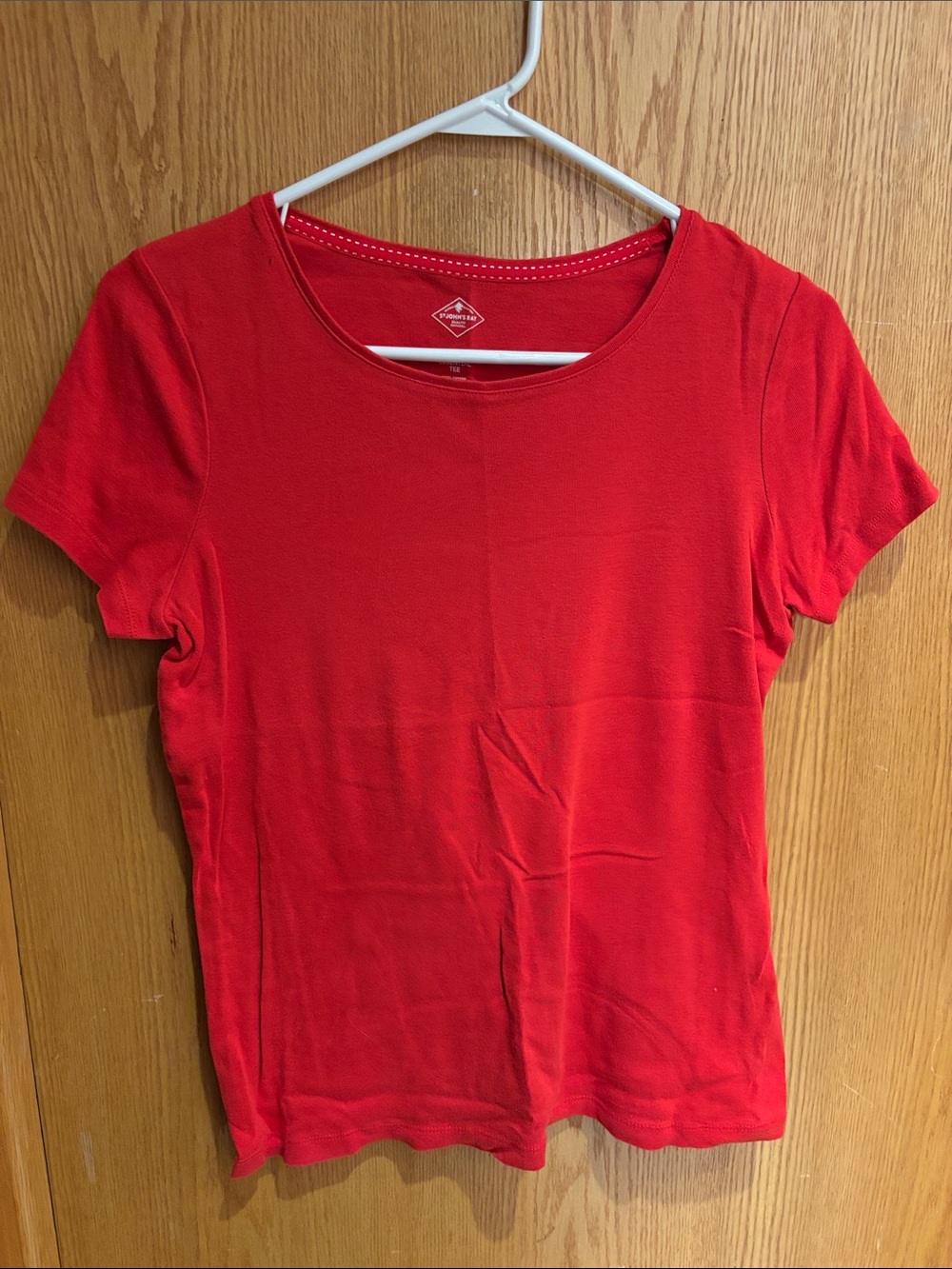 St. John’s Bay, short sleeve tee
Red, Medium